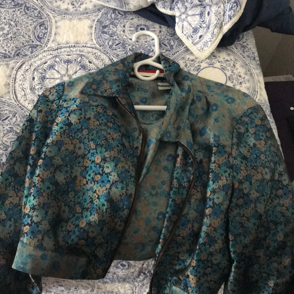 Cropped jacket